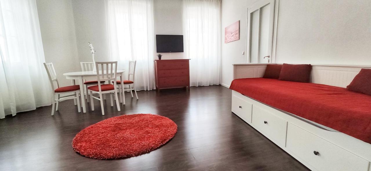 Helle Zweiraumwohnung In Wohngebiet Vienna Exterior photo