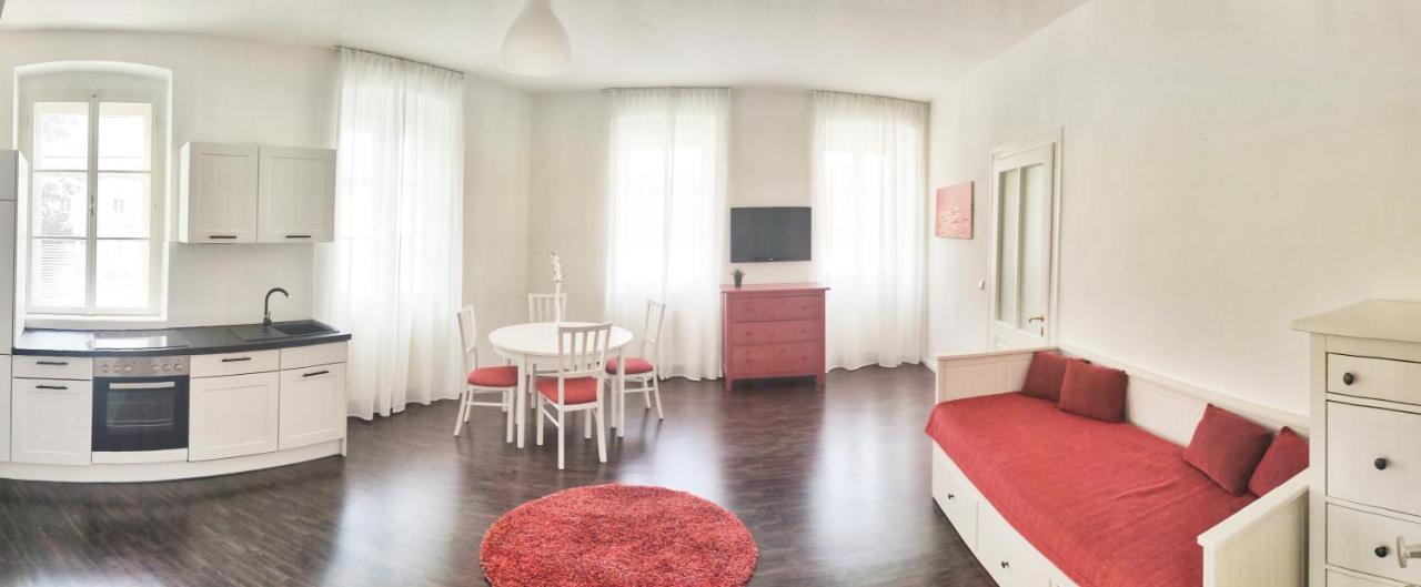 Helle Zweiraumwohnung In Wohngebiet Vienna Exterior photo